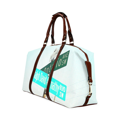 The Corner No. 1 Travel Bags